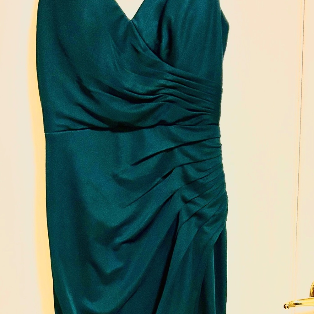 LIKE NEW! Women's Azazie Emerald Green Full Length Dress - 0 - Picture 4 of 10